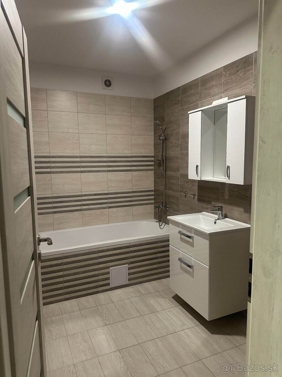 Prenájom, 3 izbový byt so záhradou, Veľké Úľany - 8