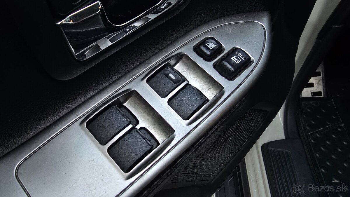 Mitsubishi Pajero 3.2 DID Instyle, ťažné + ODPOČET DPH - 8