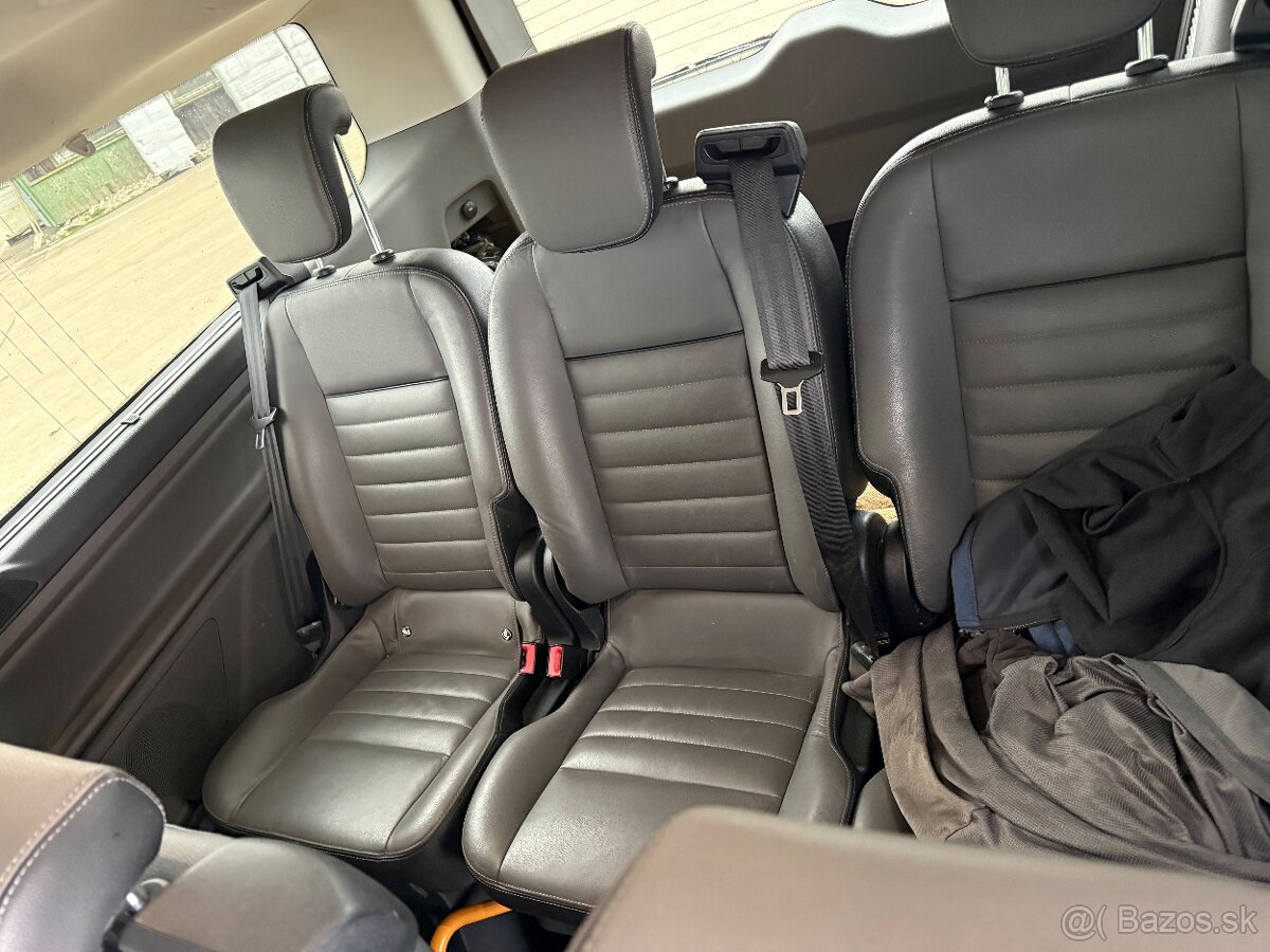 Ford Tourneo Custom - 8