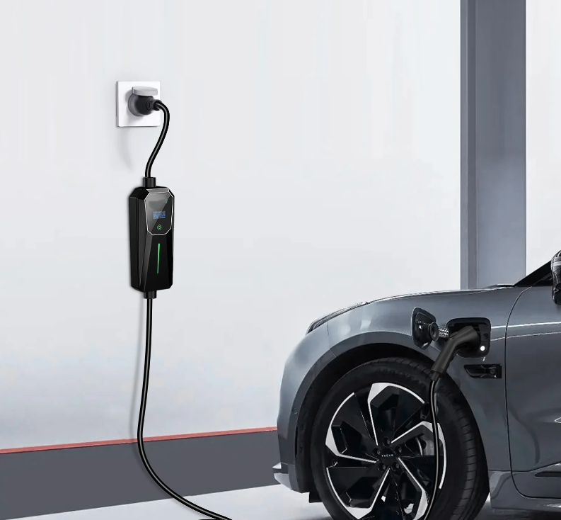 Nová nabíjačka do 230V Typ 2 pre elektromobil a PHEV 3,7kW - 8