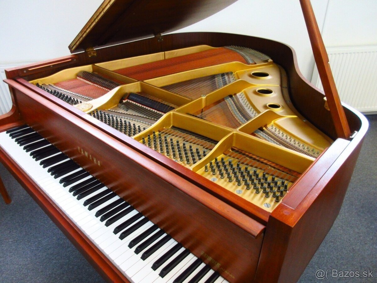 Malé klavírne krídlo Yamaha za Super cenu - 8