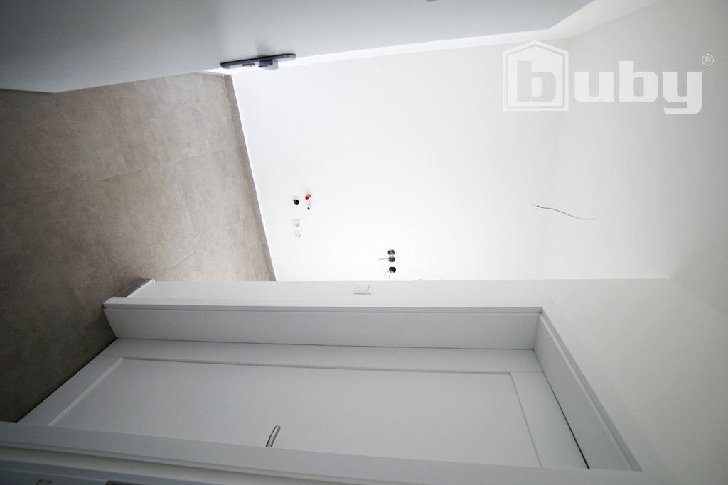 Na prenájom komerčný - nebytový priestor v novostavbe v Mart - 8