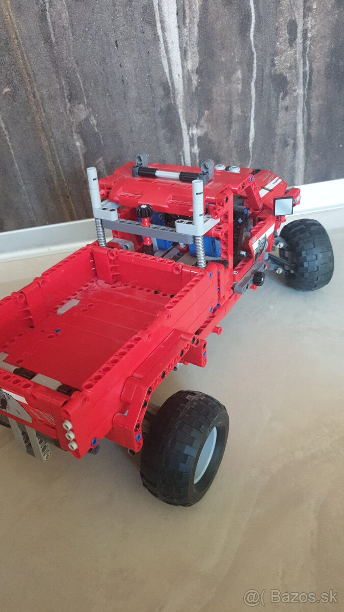 Skladačka - uplná kópia lega Technic 42029 Pick up - 8