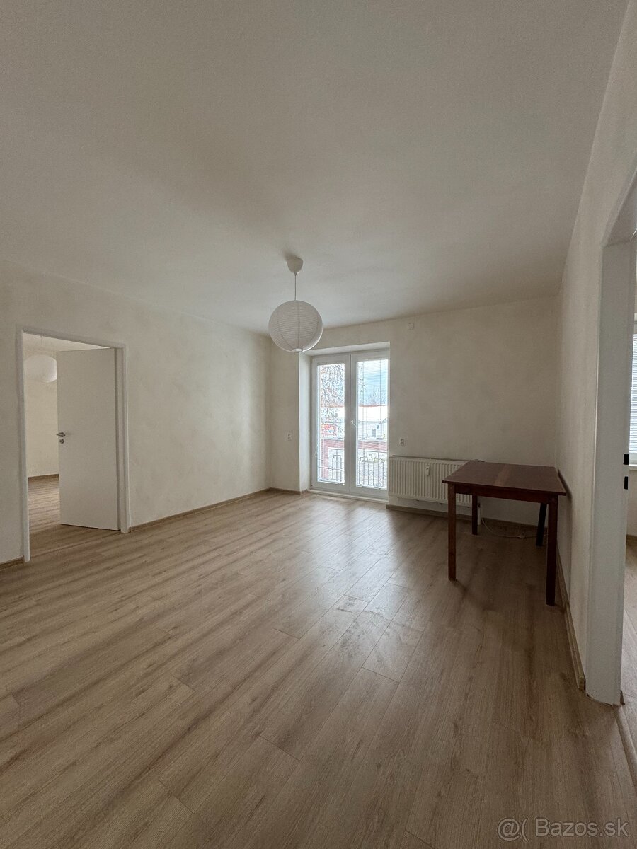 Prenájom 3-izbového bytu v Martine - 8