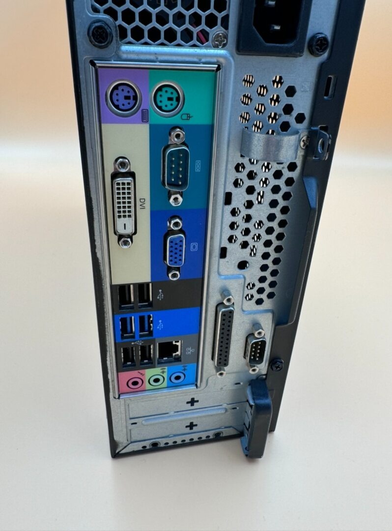 Počítač ACER SFF.Intel AMD A8 4x3,10GHz.8gb ram.120gb SSD. - 8