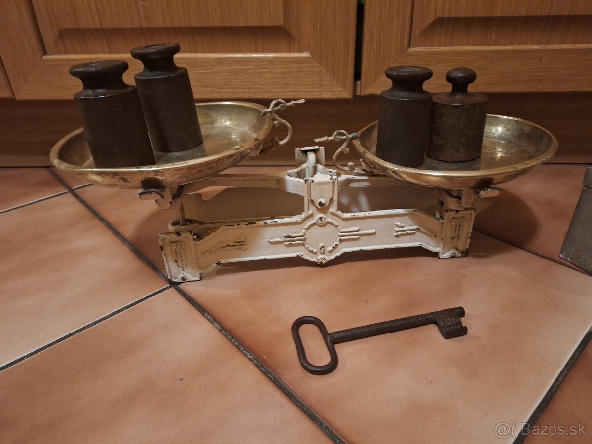 Staré dekorácie - 8