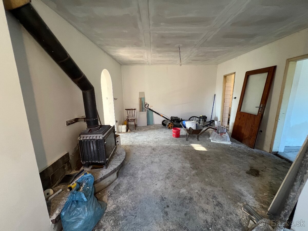 Na predaj 3 izbový rodinný dom, Kolárovo - 8