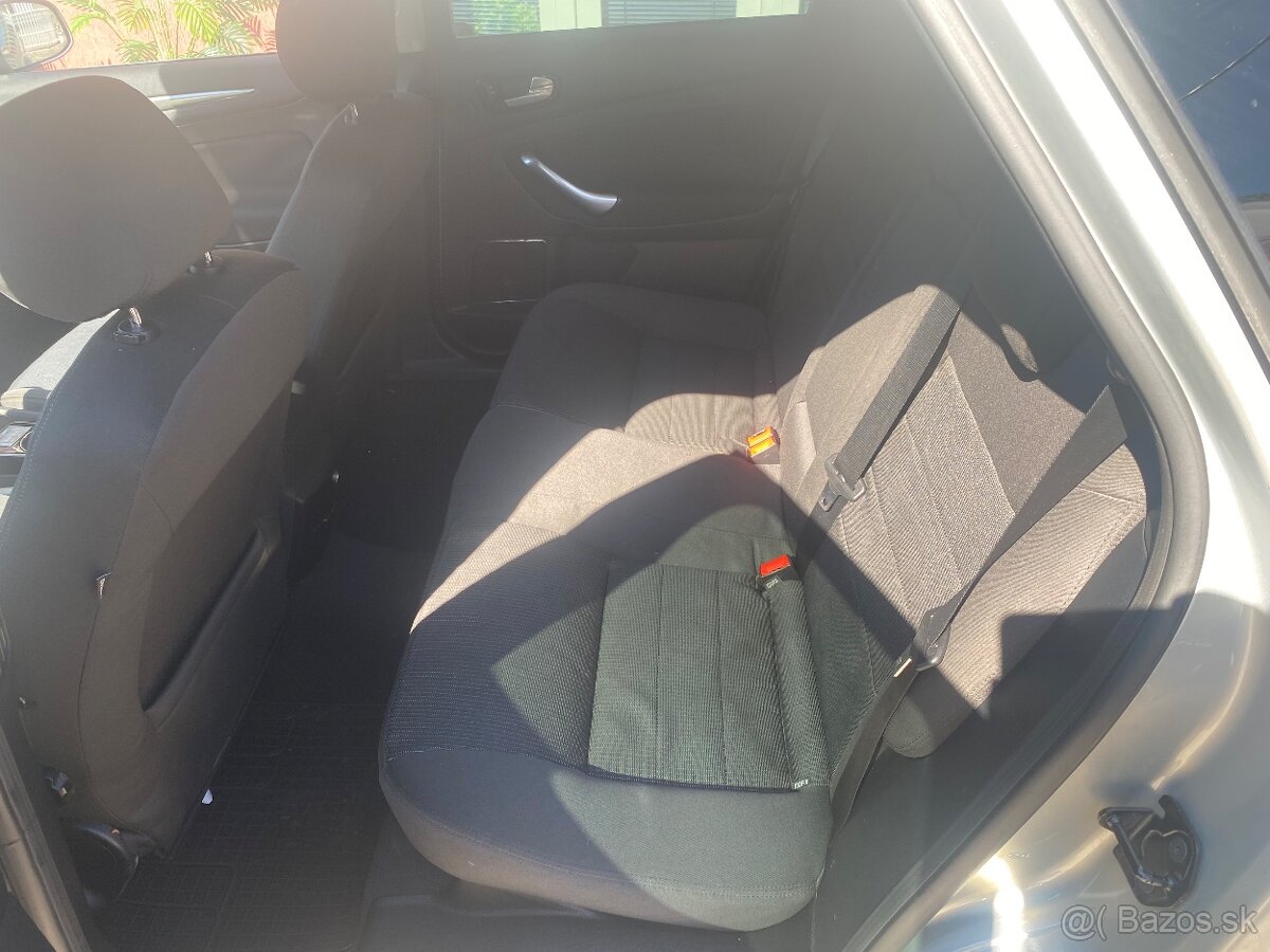 Ford Mondeo 2.0 TDCi DPF Ghia A/T - 8