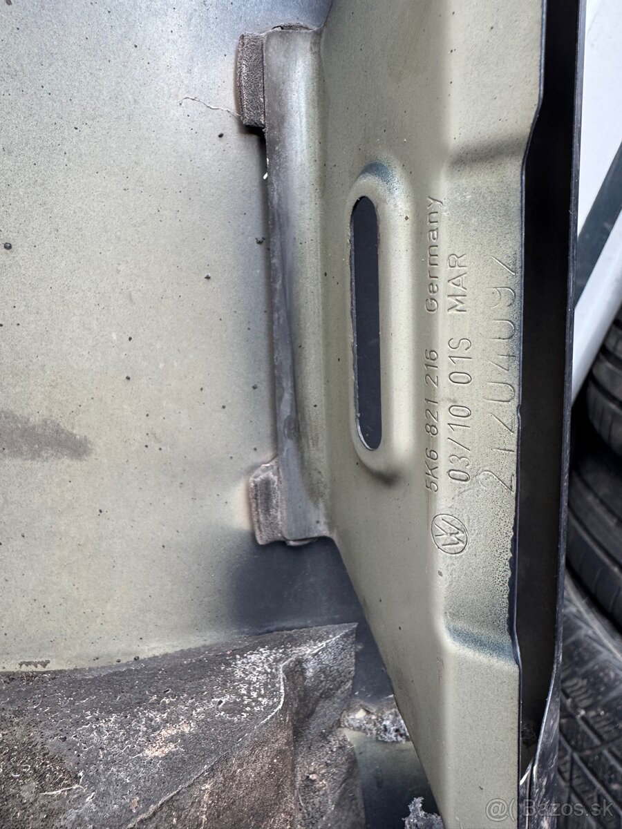 VW Golf 6 (2009–2013) – pravý blatník - 8