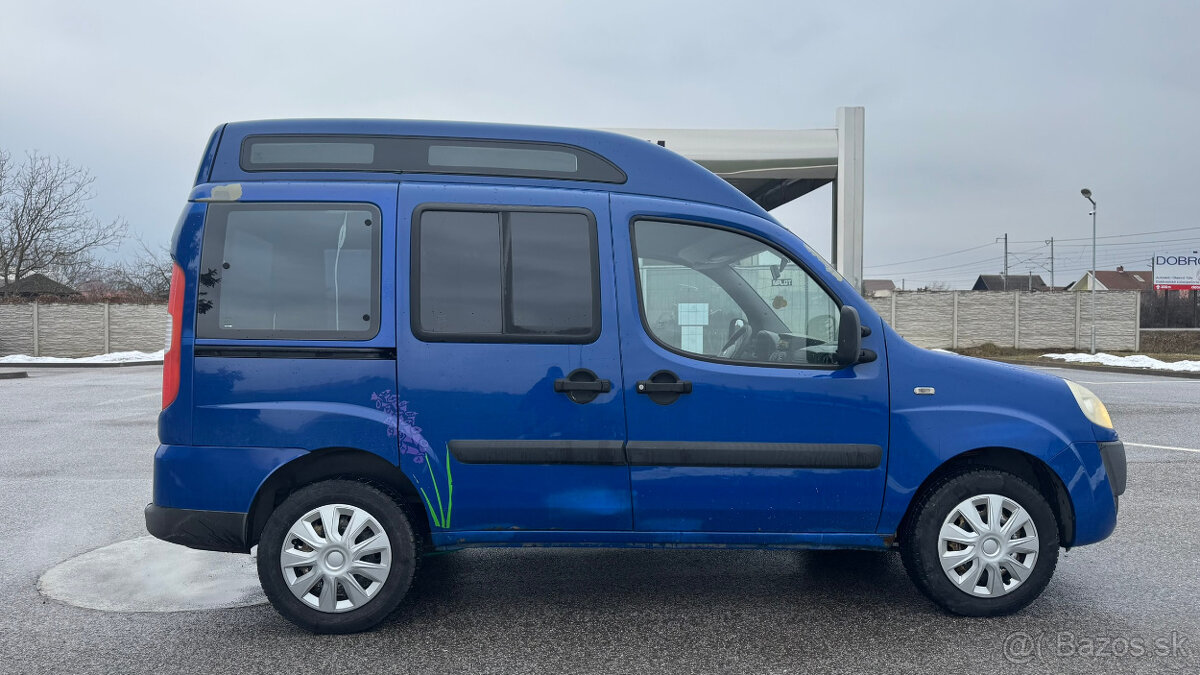 Fiat Dobló 1.3 MTJ Family - 8