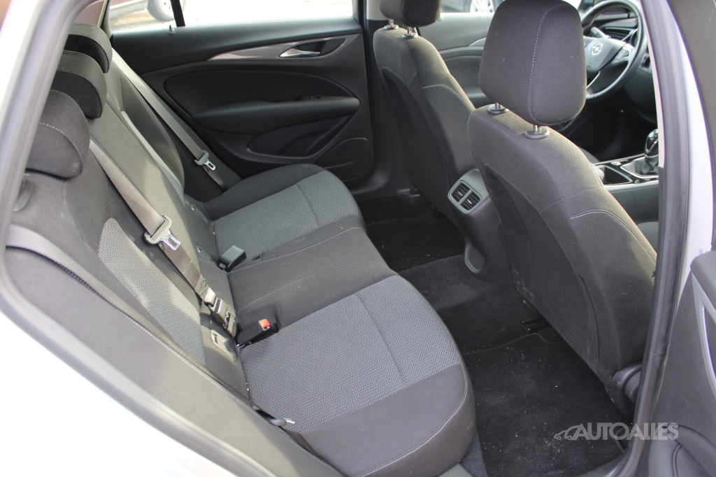 Opel Insignia ST 2,0 CDTi 125 kW BUSINESS EDITION - 8