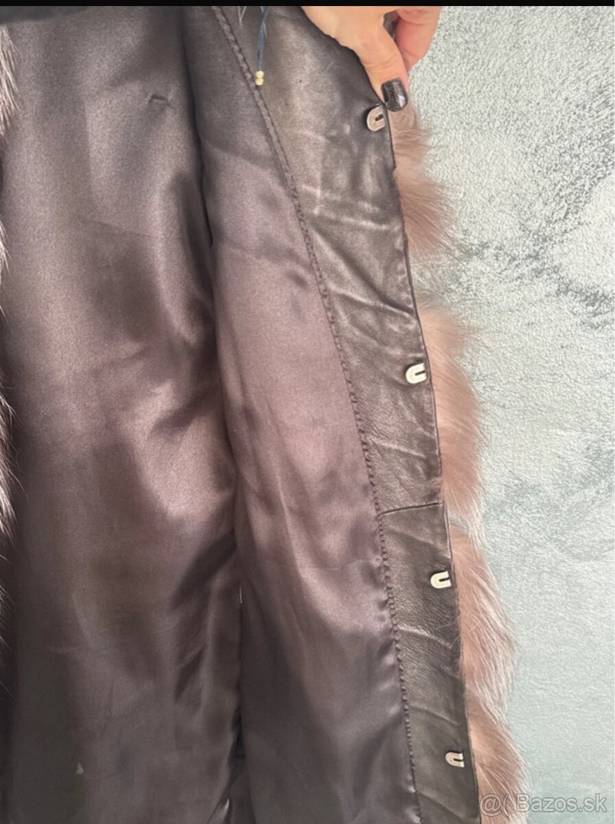 Vesta z pravej lisky - 8