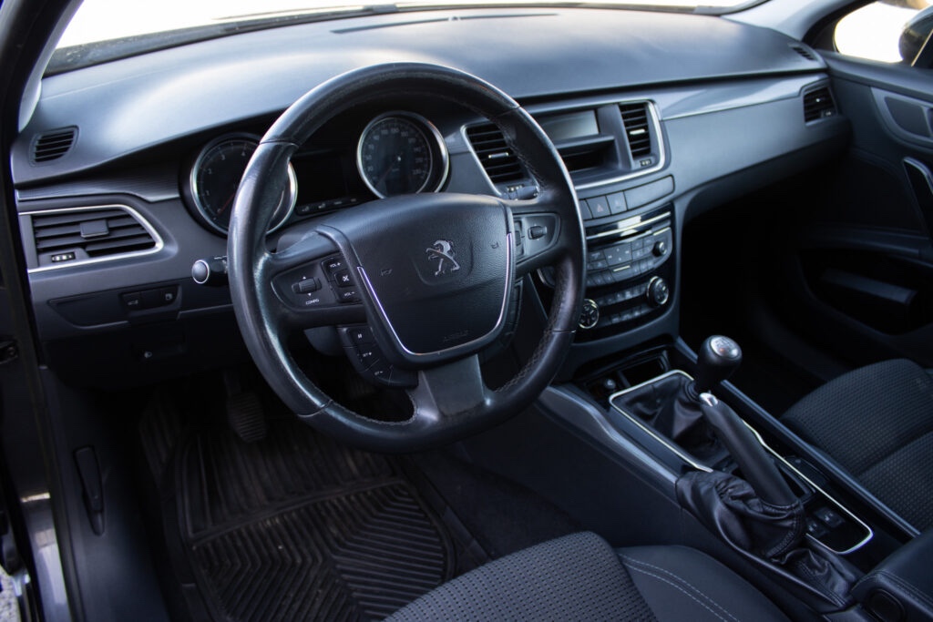 Peugeot 508 1.6 THP BVM6 Active - 8