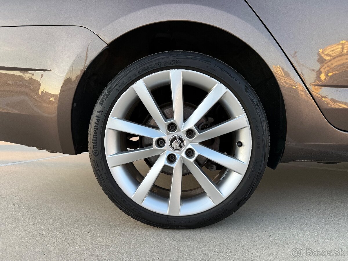 Škoda Octavia III Combi 2.0 TSI DSG 4x4 - 8