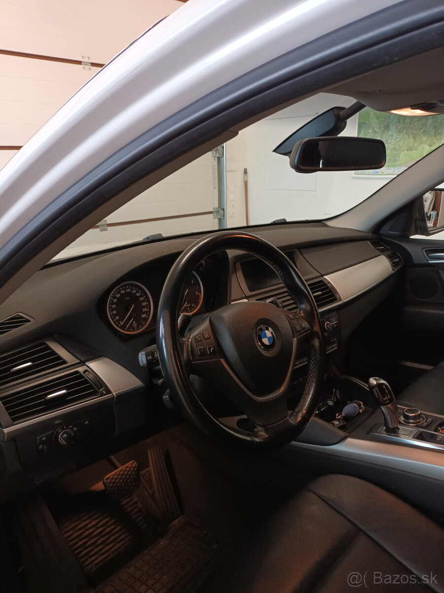Predám BMW X6 xDrive30d - 8