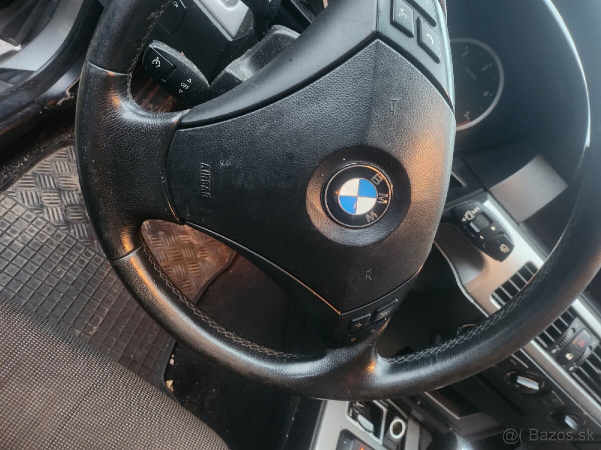 Predám BMW 525 .E60. 130 kW 2500 cm³ - 8