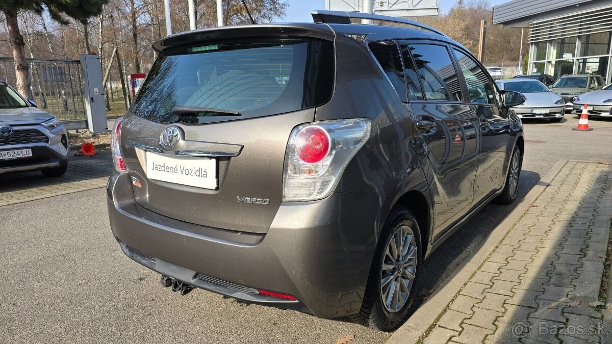 Toyota Verso 1.8 Valvematic Active Trend - 8