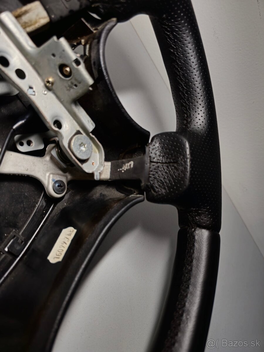 Kožený volant momo impreza forester wrx sti - 8