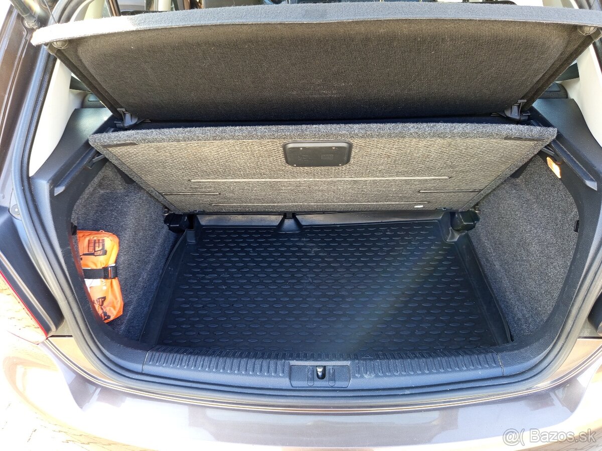 Predám Volkswagen Polo 1.2 benzín - 8