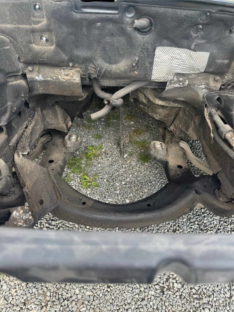 Rozpredám Audi A6 C6 3.0 165kw - 8