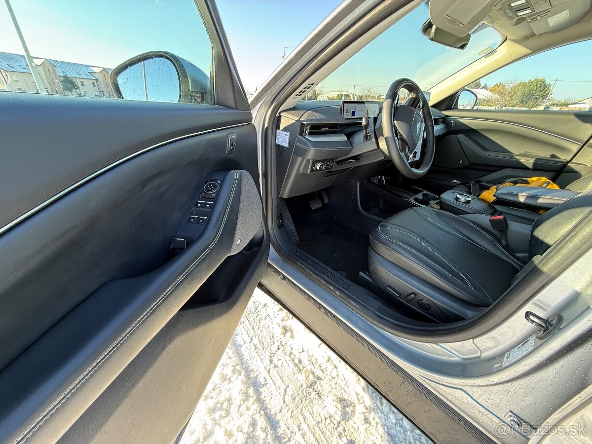 Mustang Mach-e, 75,7kWh RWD STD - 8