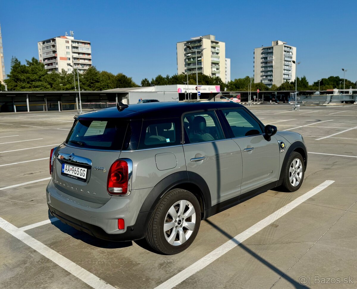 Mini Countryman Cooper SE ALL4 Plug-in Hybrid 4x4 - 8