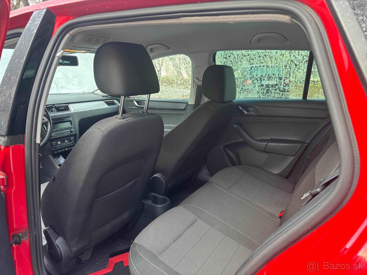 Predám Škoda Rapid 1,6 TDI - 8