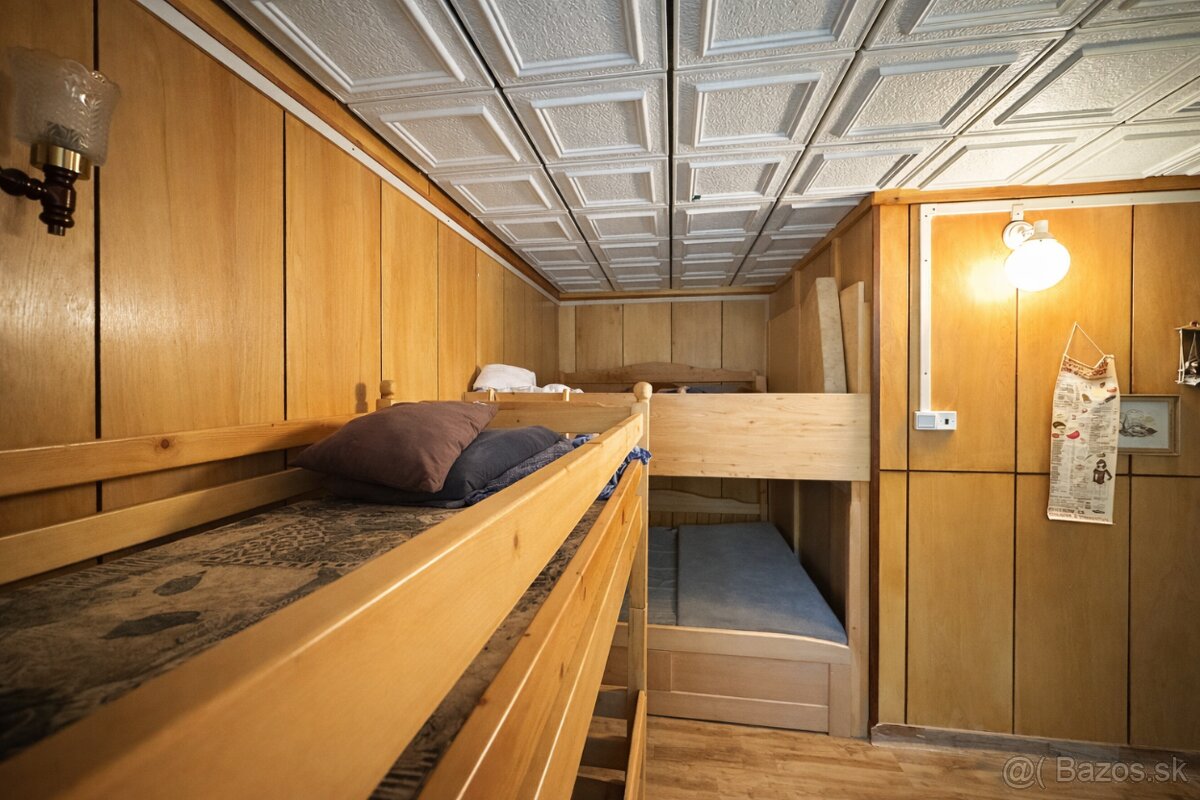 Chatka v Zlatníckej doline na predaj - 8