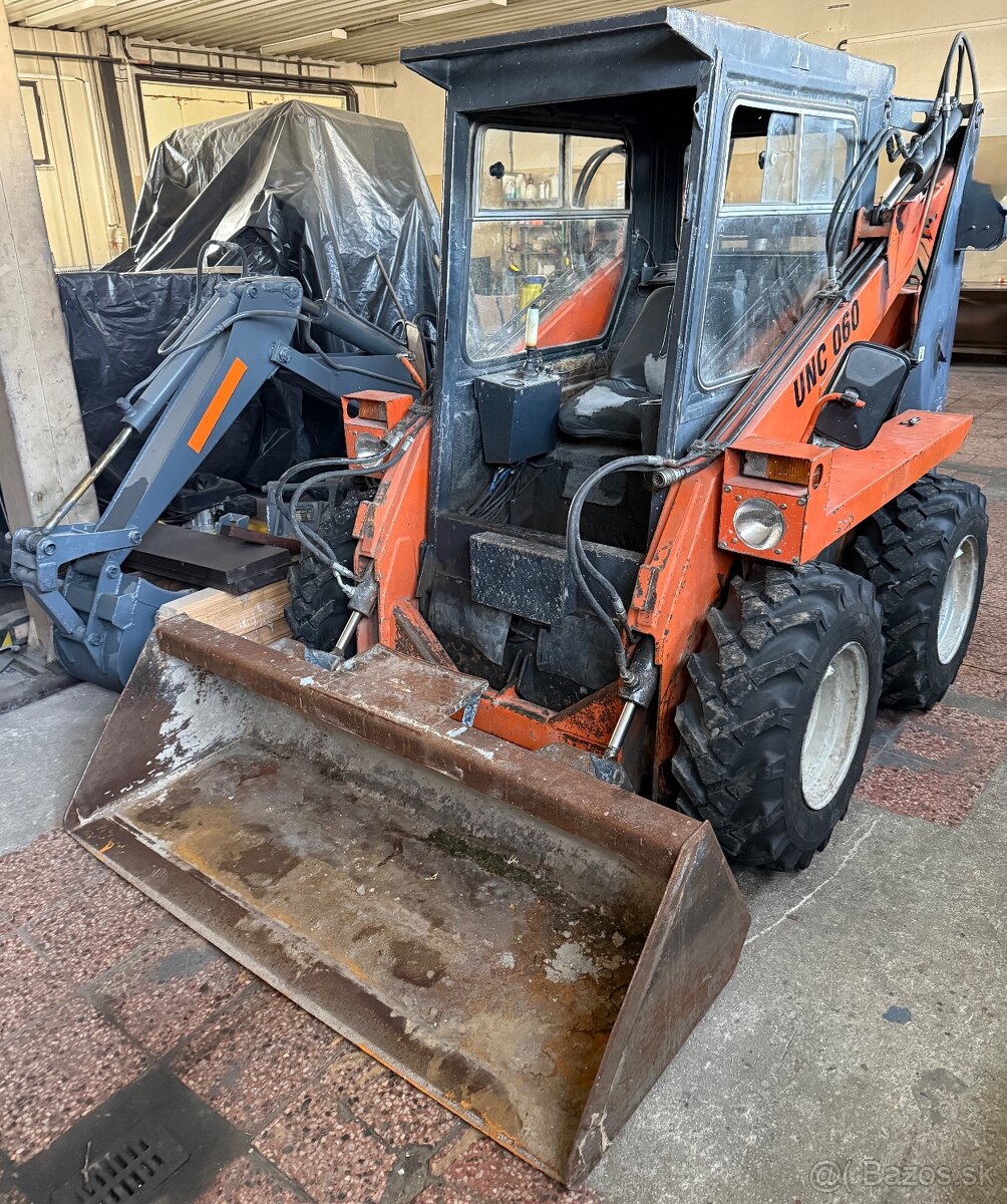 Prenájom vibračná doska, rezačka, kompresor, UNC, vibrovalec - 8