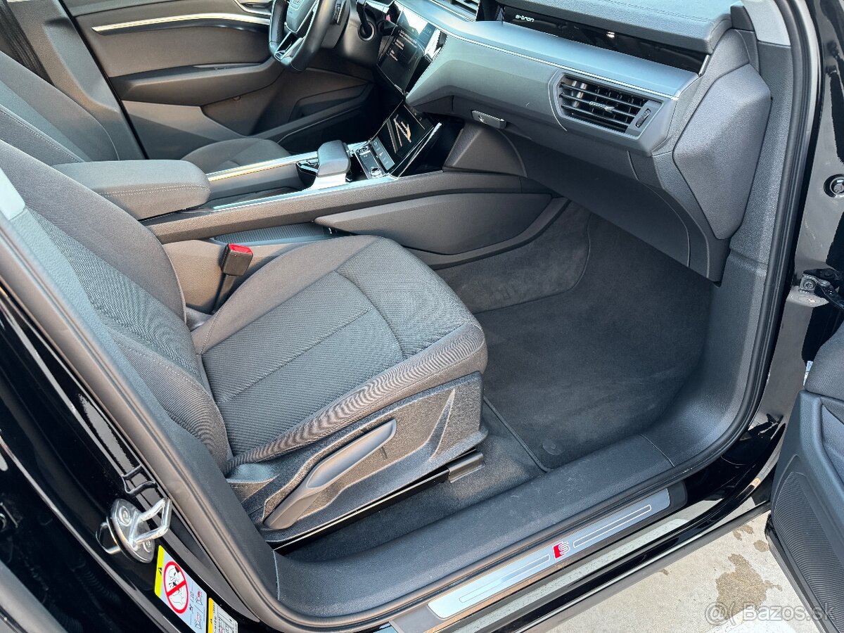AUDI E-TRON 50 QUATTRO S-LINE SPORTBACK - 8