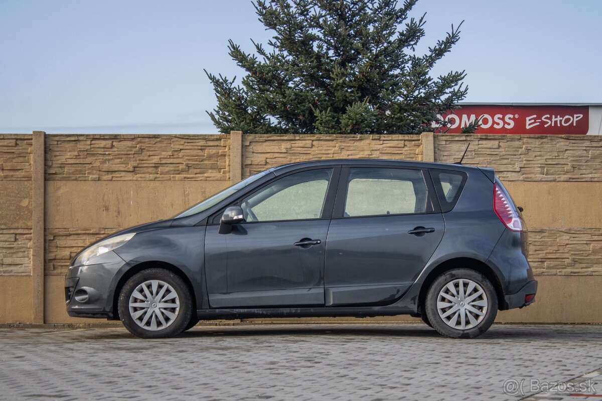 Renault Mégane Scénic 1.5 dci 2011 - 8