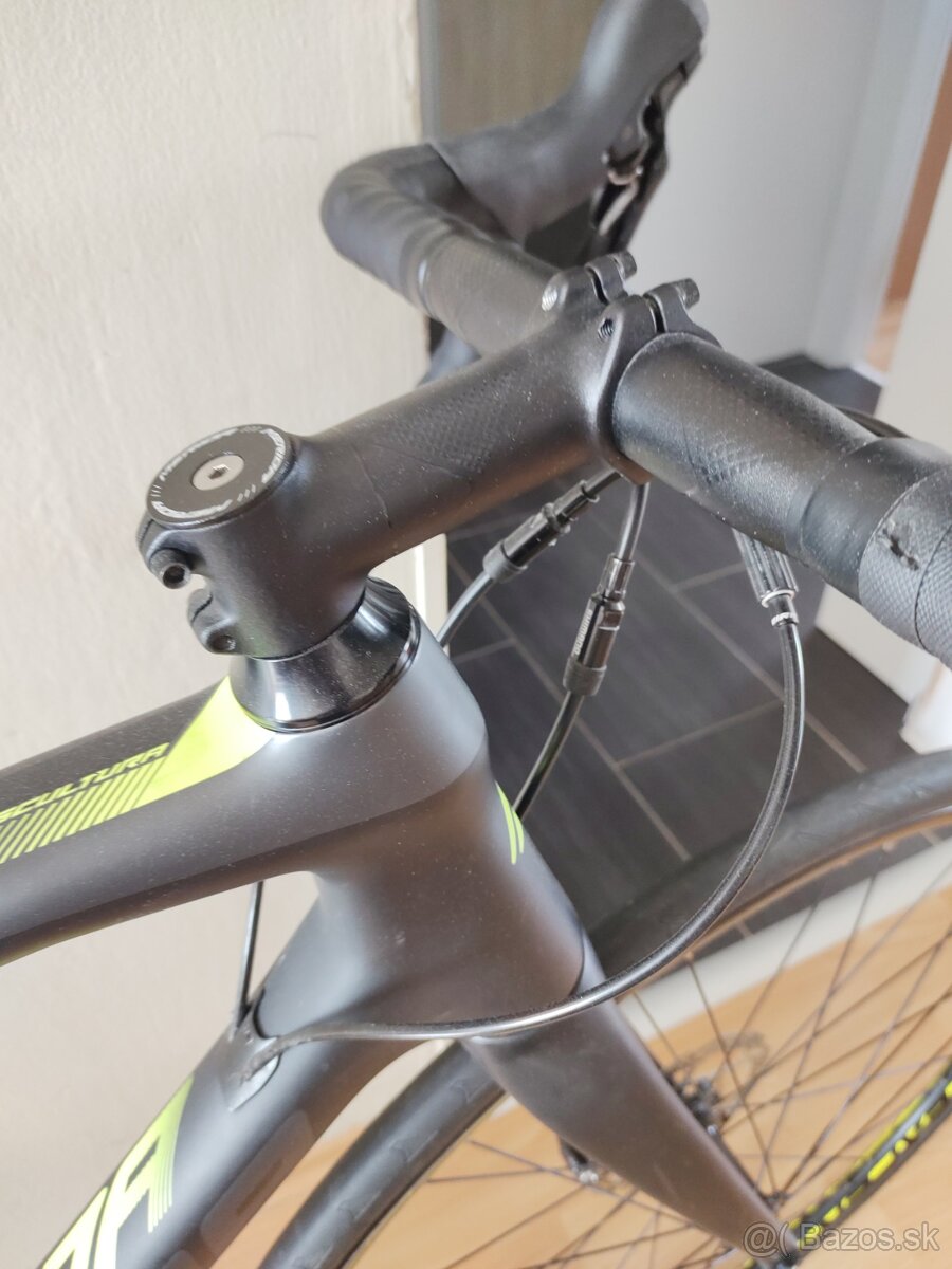 Cestny karbonovy bicykel Merida Scultura 4000 Disc - 8