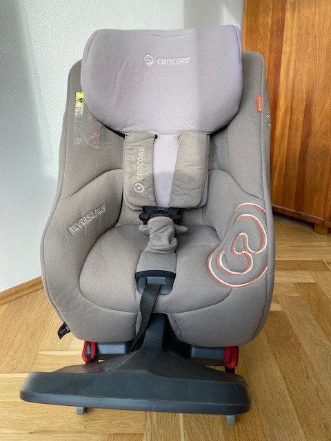 protismerná autosedačka - 8