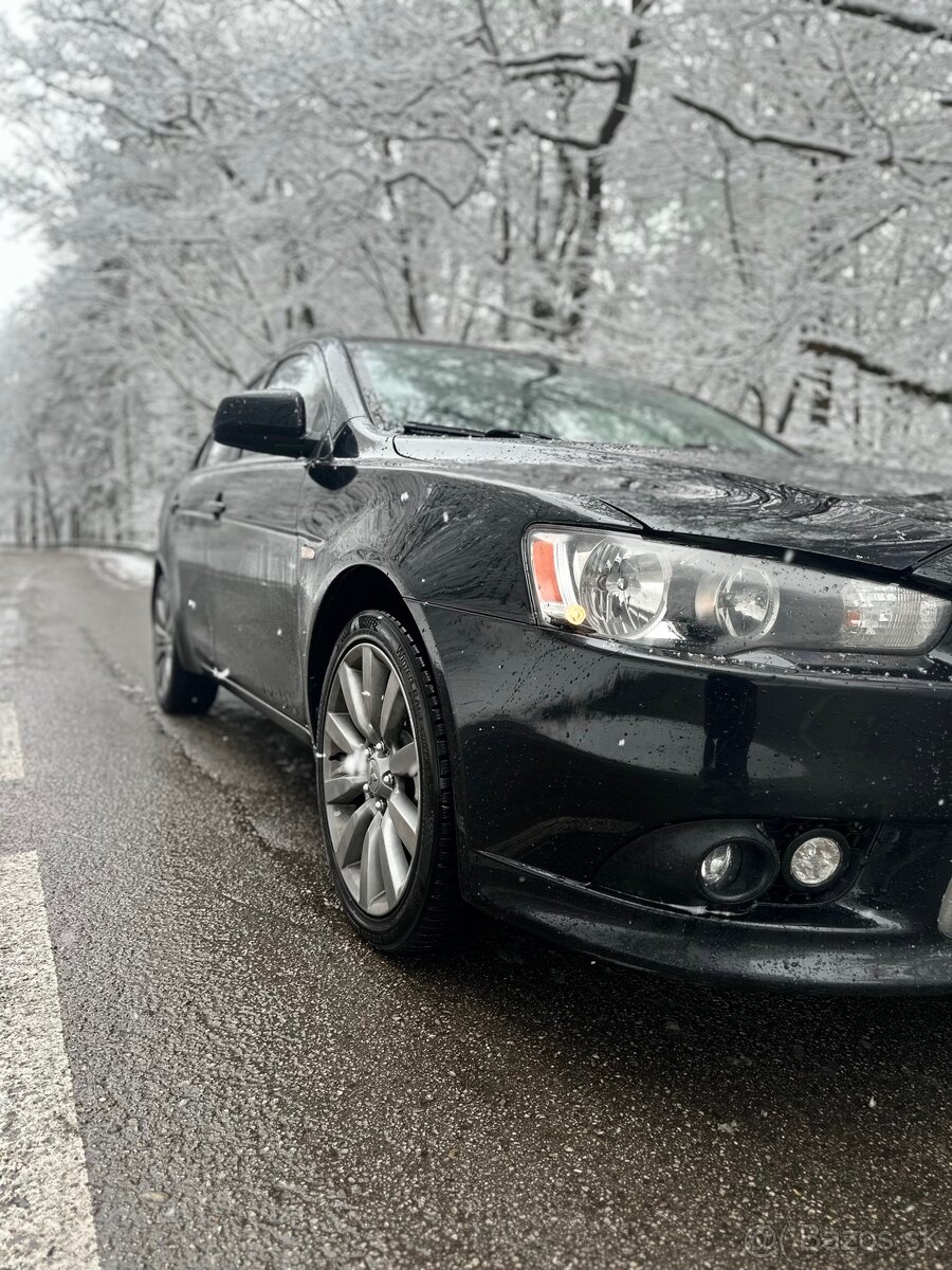 Mitsubishi Lancer 1.8 - 8