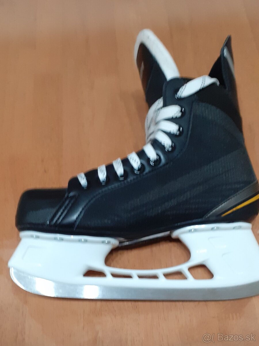 Korčule BAUER SUPREME 140. - 8