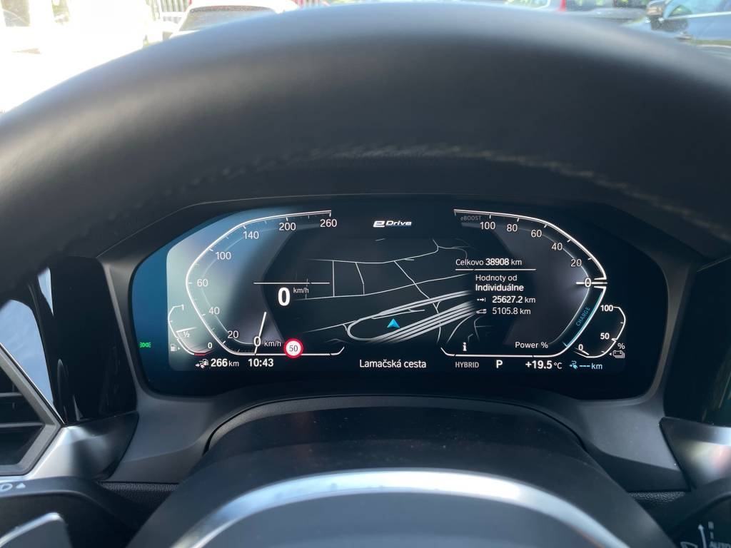 BMW Rad 3 Touring 320e xDrive - 8