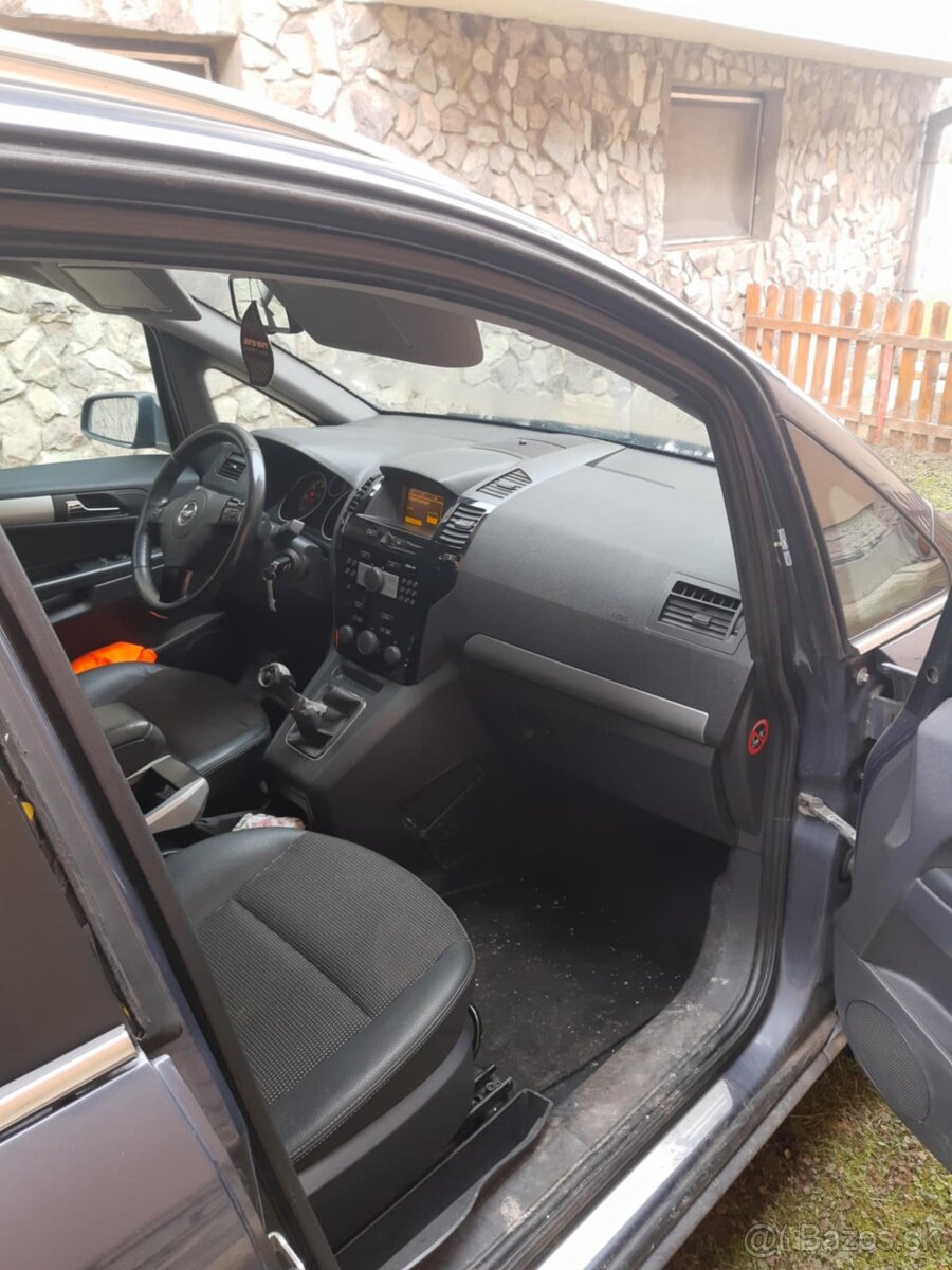 Predam Opel Zafira - 8