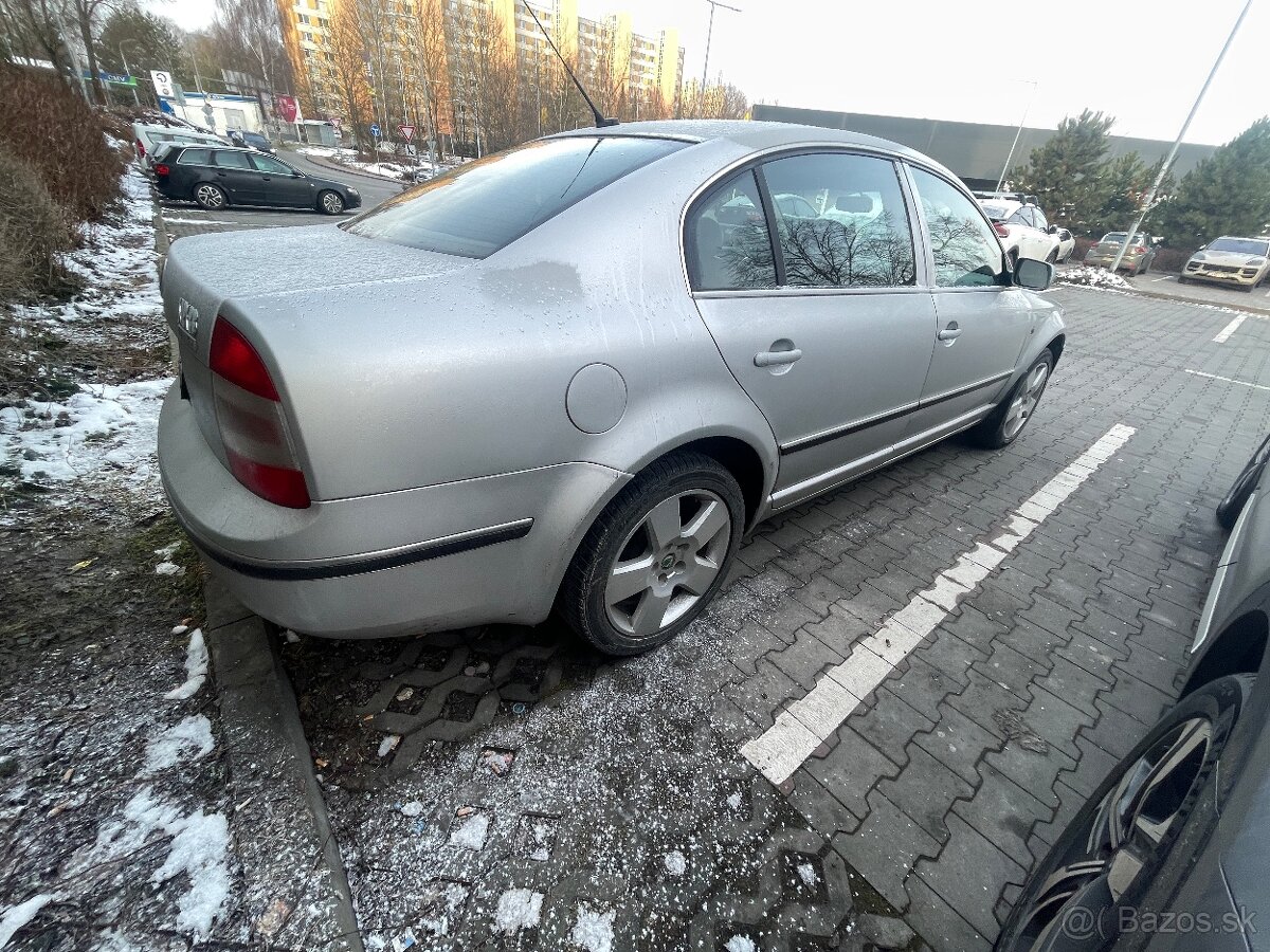 Škoda superb - 8