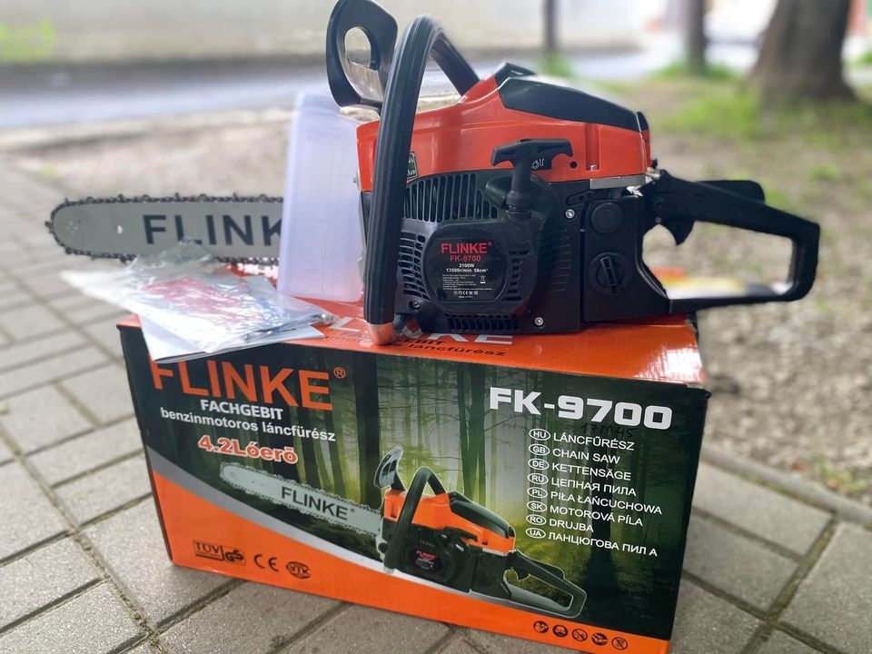 motorova pila 70 eur - 8