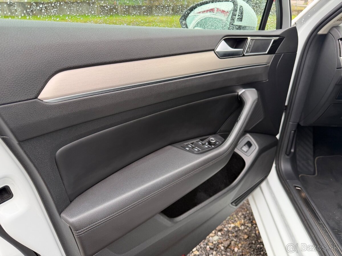Volkswagen Passat Variant 2.0 TDI BMT Highline DSG - 8