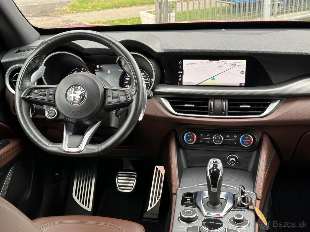 Alfa Romeo Stelvio Veloce 2.0 280 koní - 8