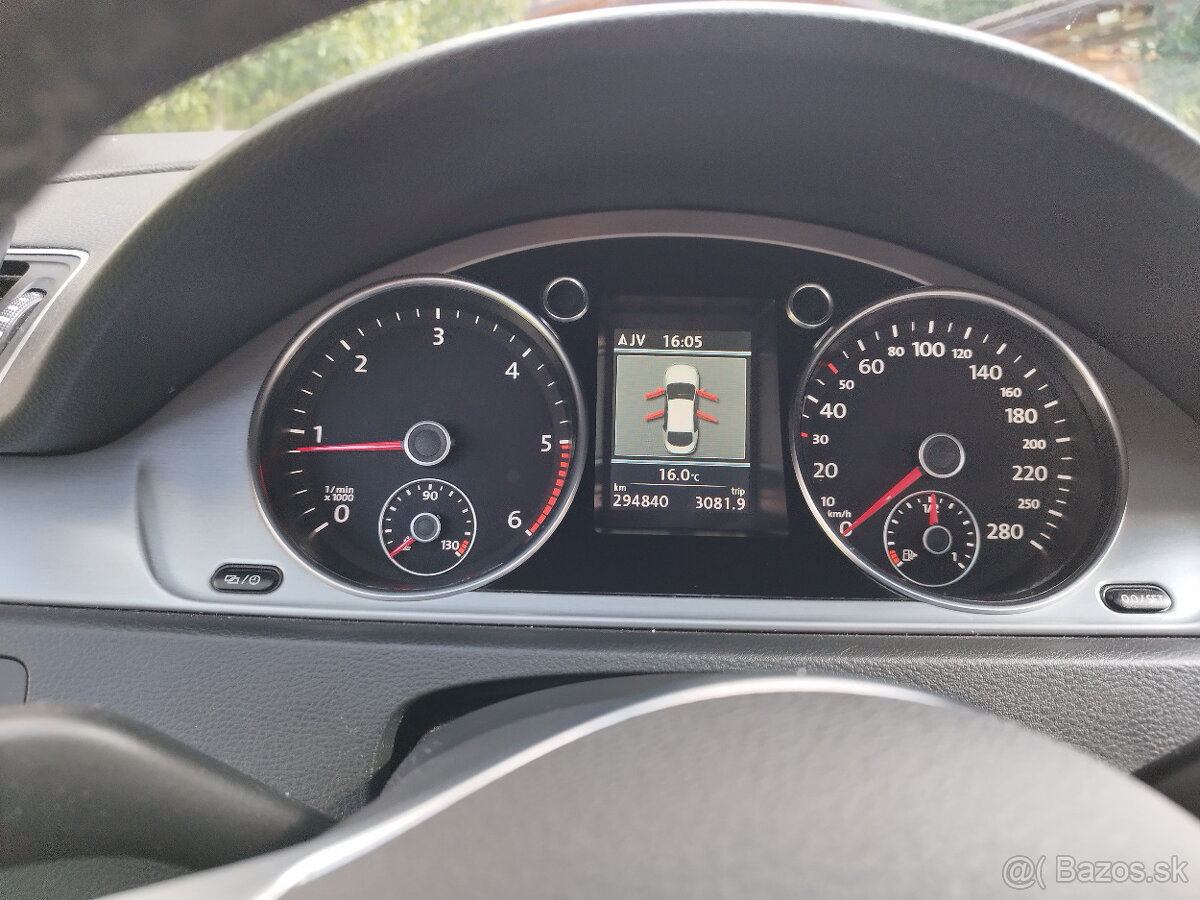 VOLKSWAGEN PASSAT CC 2.0 TDI 4 motion - 8