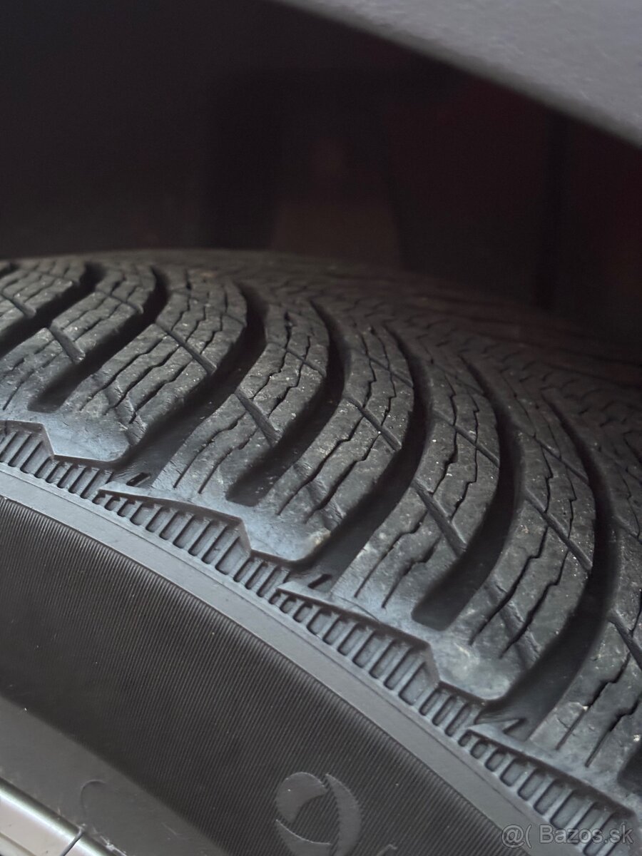 Originál VW 215/50 R18 5x112 - 8