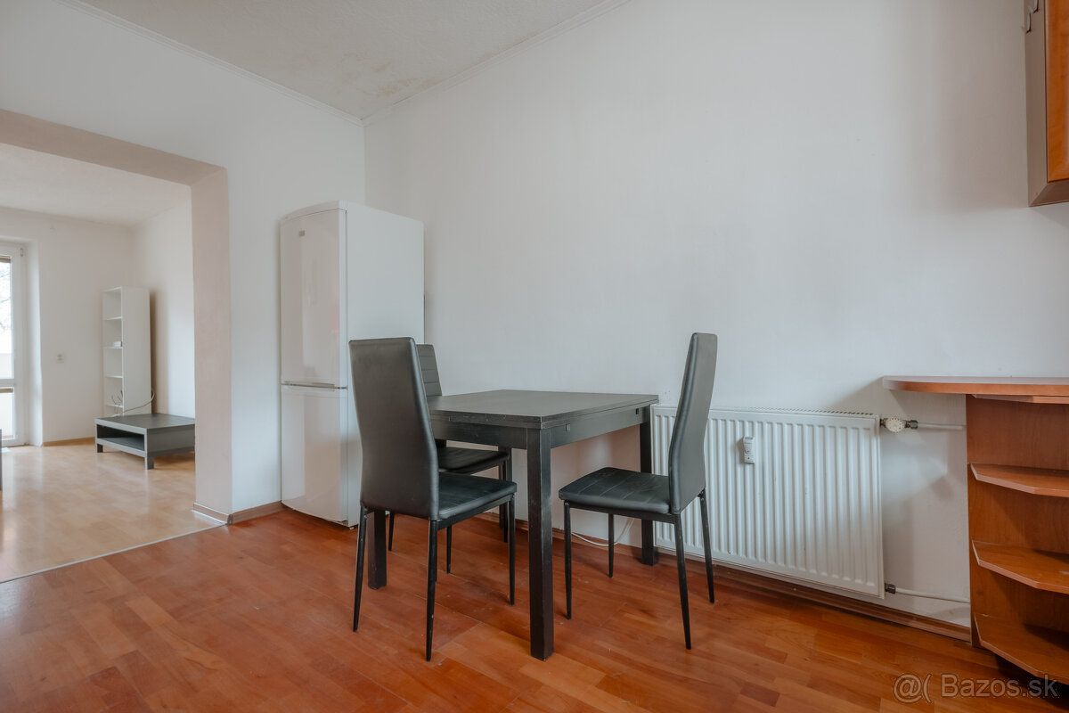 Na prenájom 2-izbový byt v centre Martina - 8