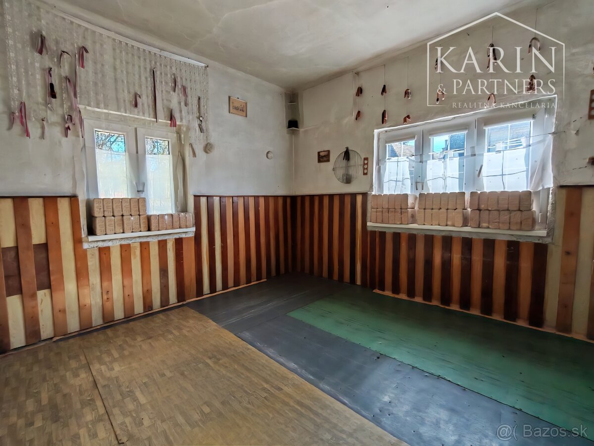 REZERVOVANÉ Rodinný dom s pozemkom 1950 m2 v obci Sklené - 8