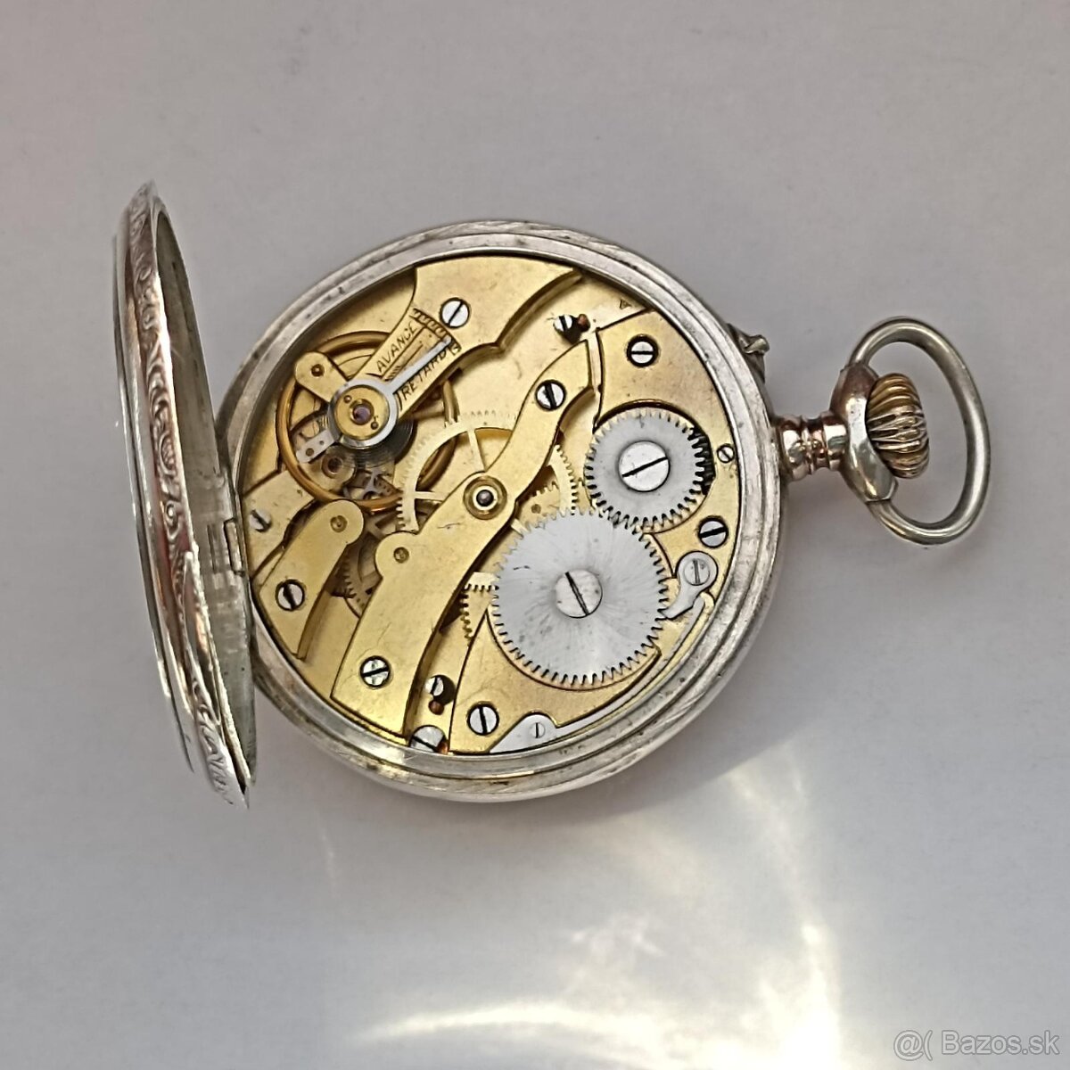 Pánské stříbrné zdobené kapesní tzv. štýrské hodinky. AG - 8