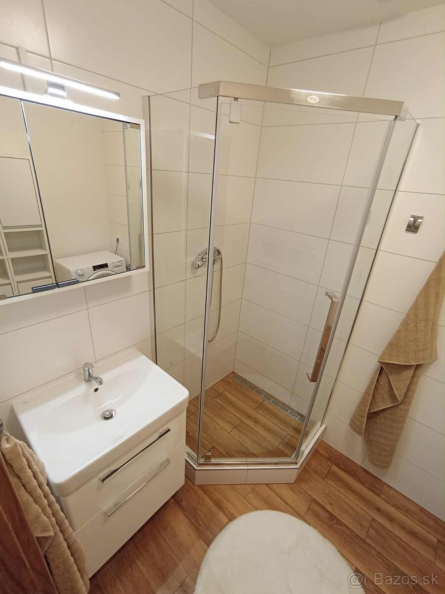 Prenájom 2 izbový byt na Severe. - 8