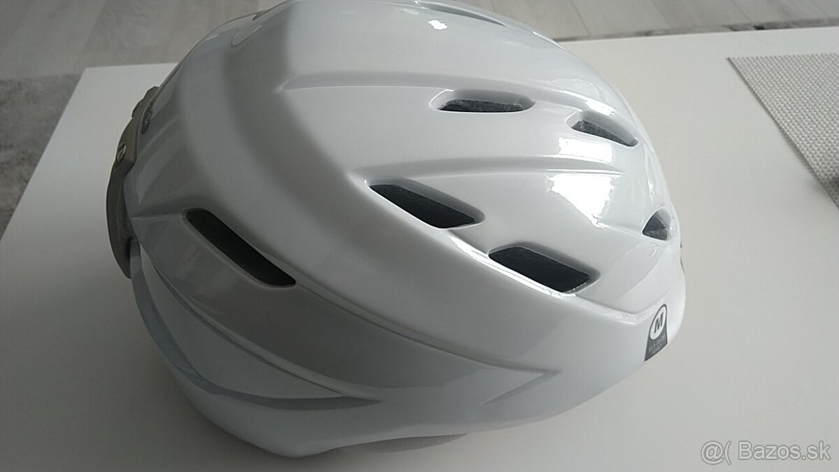 Lyžiarska prilba - 8