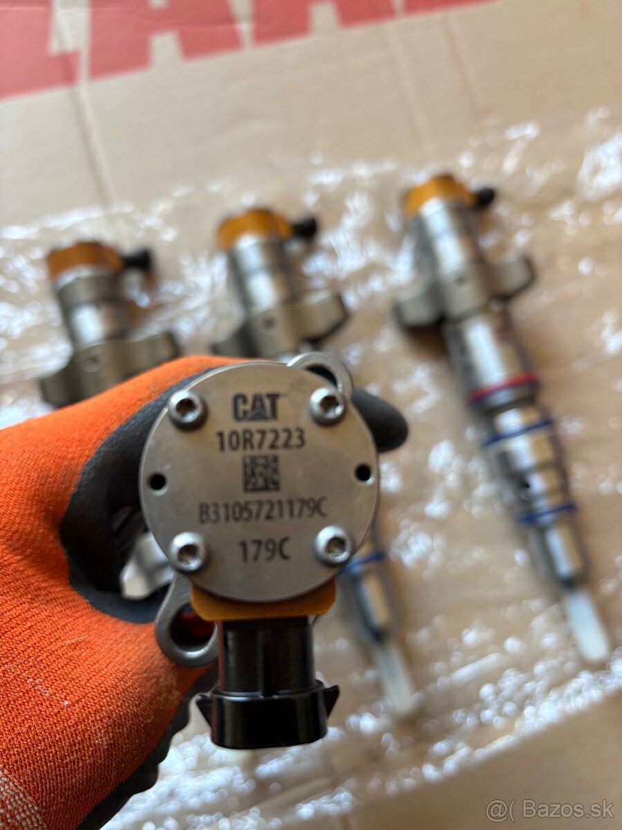 VSTREKOVAČE CLAAS LEXION - 8