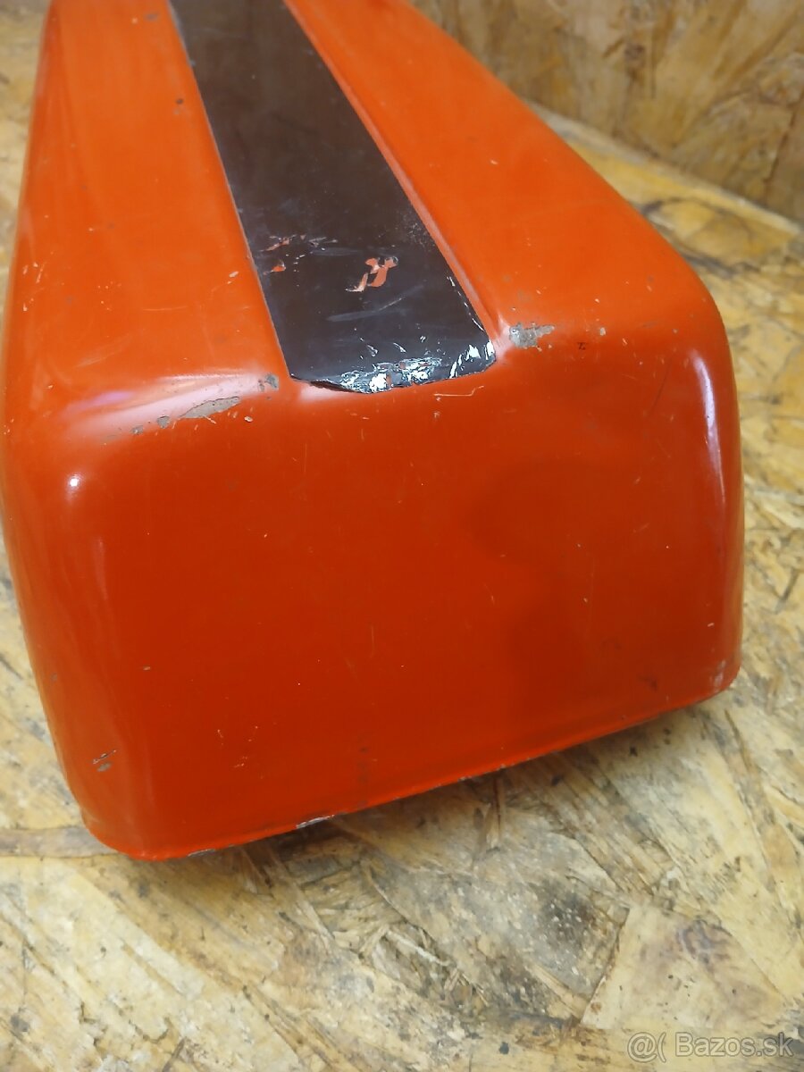 Babetta 210 nádrž - červená - 8